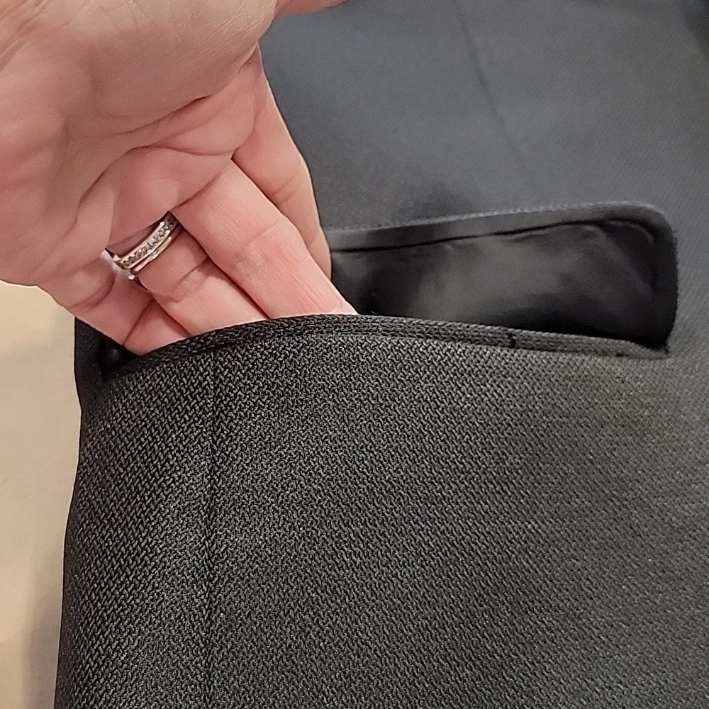MICHAEL Michael Kors Size 40S Black Textured Sport Coat / Blazer, Like New Cond.